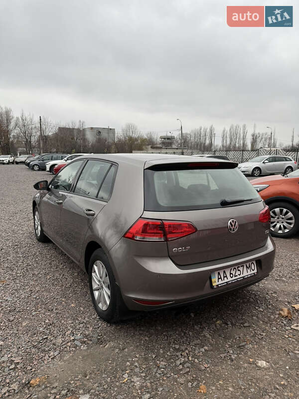 Хэтчбек Volkswagen Golf 2013 в Черкассах