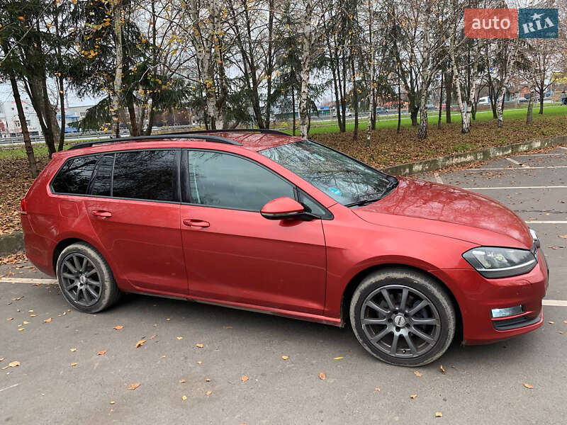 Універсал Volkswagen Golf 2014 в Києві