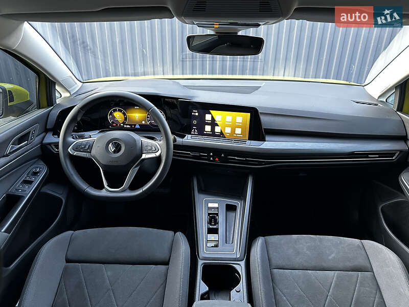 Хетчбек Volkswagen Golf 2020 в Тернополі