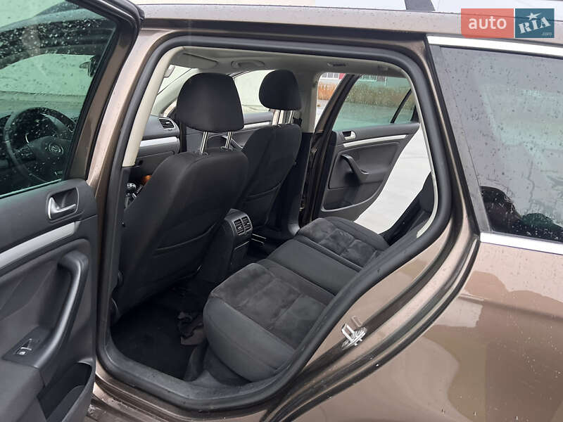 Универсал Volkswagen Golf 2011 в Луцке фото 12 Универсал Volkswagen Golf 2011 в Луцке