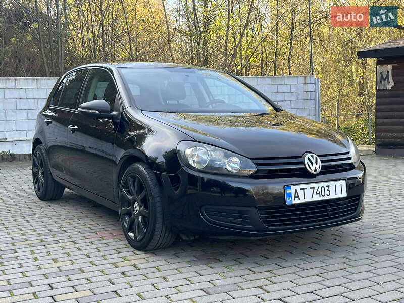 Хэтчбек Volkswagen Golf 2009 в Косове