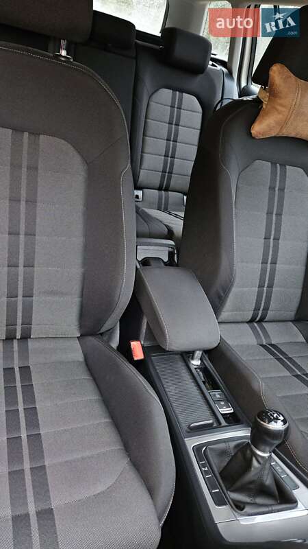 Универсал Volkswagen Golf 2014 в Коростене