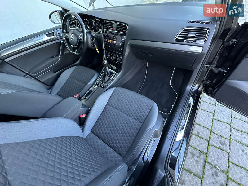 Универсал Volkswagen Golf 2019 в Дубно фото 26 Универсал Volkswagen Golf 2019 в Дубно