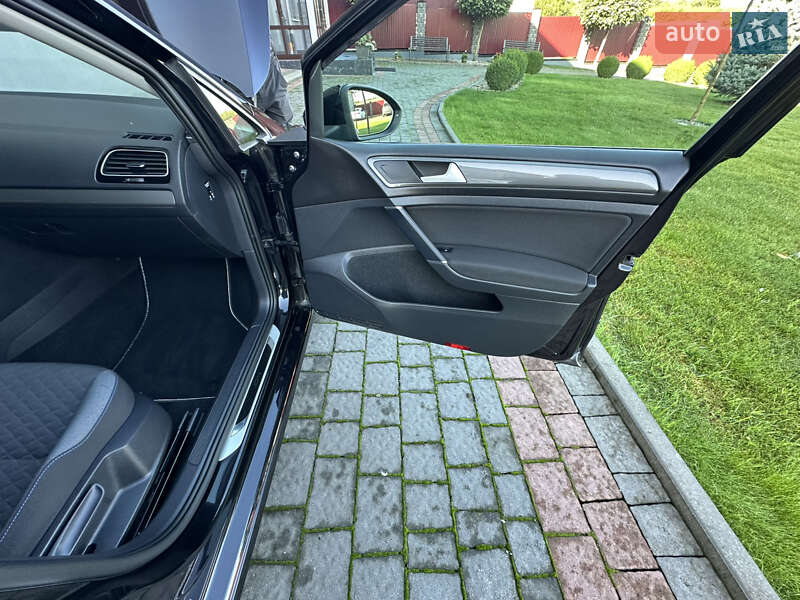 Универсал Volkswagen Golf 2019 в Дубно фото 27 Универсал Volkswagen Golf 2019 в Дубно