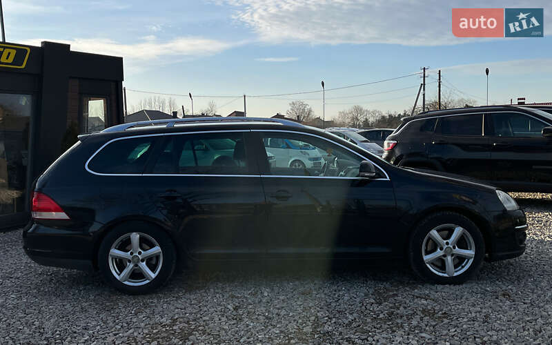 Хэтчбек Volkswagen Golf 2008 в Коломые