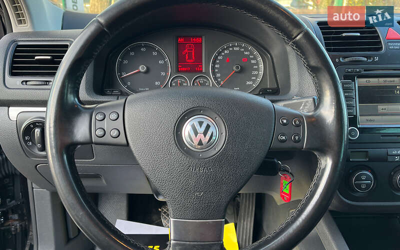 Хэтчбек Volkswagen Golf 2008 в Коломые