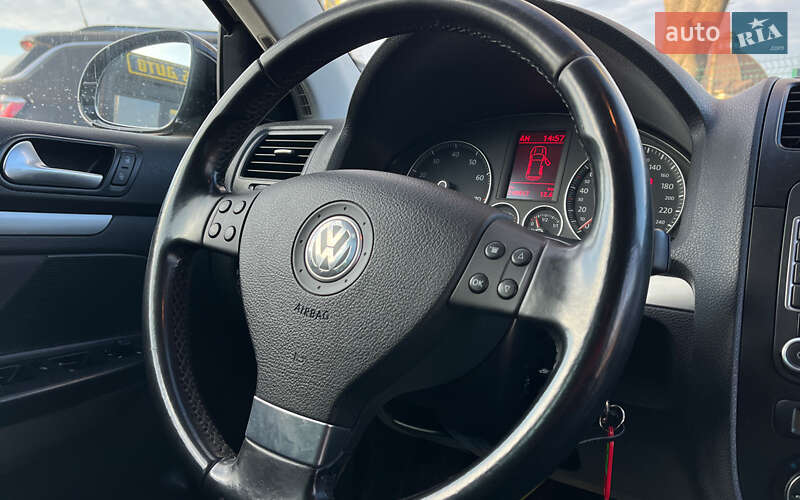 Хэтчбек Volkswagen Golf 2008 в Коломые