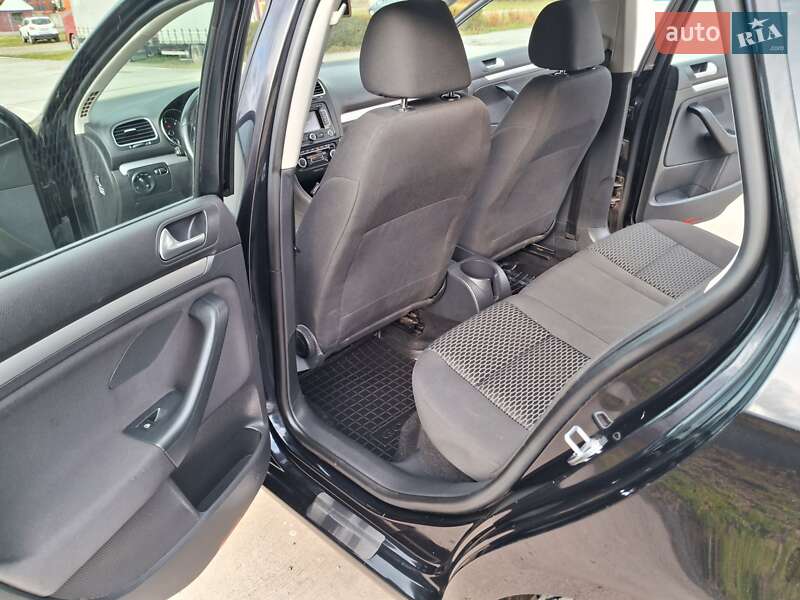 Універсал Volkswagen Golf 2012 в Косові фото 14 Універсал Volkswagen Golf 2012 в Косові