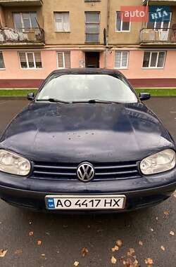 Хэтчбек Volkswagen Golf 2000 в Мукачево