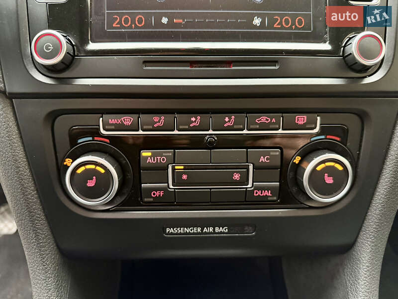 Універсал Volkswagen Golf 2011 в Луцьку