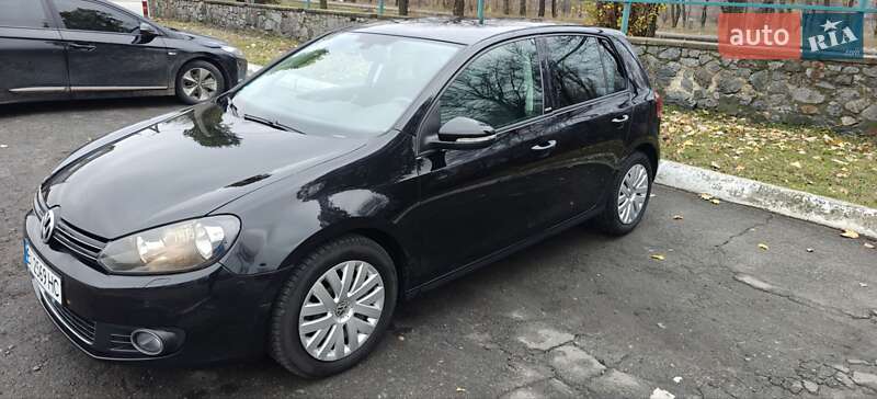 Хетчбек Volkswagen Golf 2011 в Кременчуці