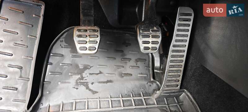 Хетчбек Volkswagen Golf 2011 в Кременчуці