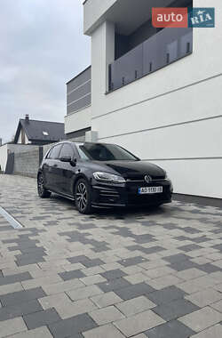 Хэтчбек Volkswagen Golf 2017 в Мукачево