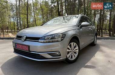 Универсал Volkswagen Golf 2019 в Киеве