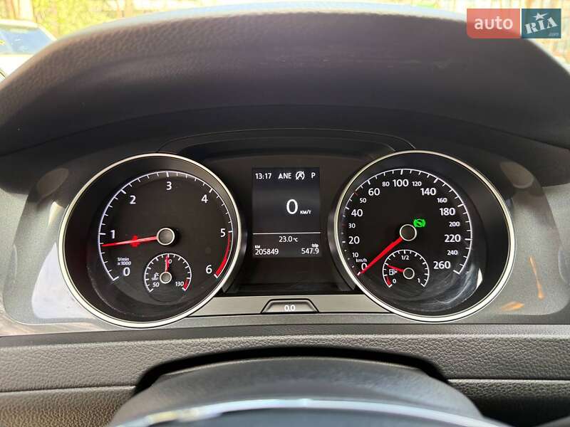 Універсал Volkswagen Golf 2019 в Києві