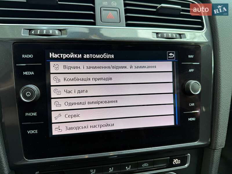 Універсал Volkswagen Golf 2019 в Києві