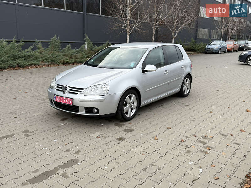 Хэтчбек Volkswagen Golf 2008 в Белой Церкви