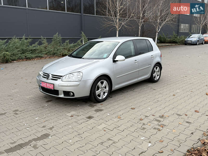 Хэтчбек Volkswagen Golf 2008 в Белой Церкви