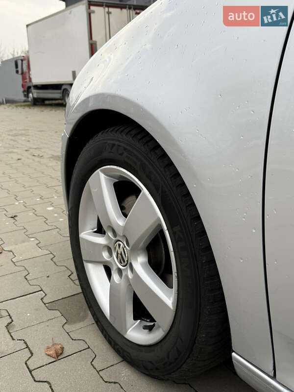 Хэтчбек Volkswagen Golf 2008 в Белой Церкви