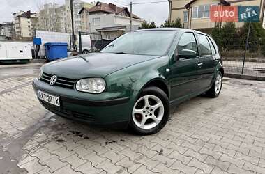 Хэтчбек Volkswagen Golf 1999 в Киеве