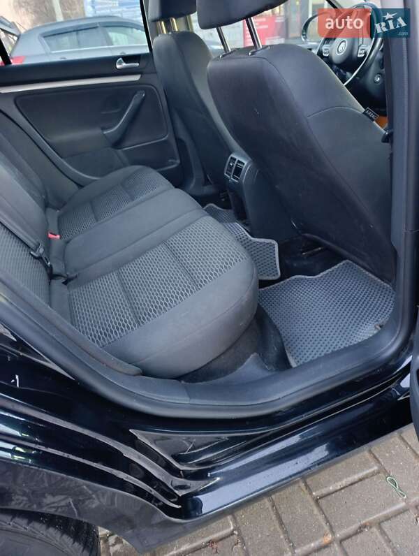 Универсал Volkswagen Golf 2013 в Славуте фото 12 Универсал Volkswagen Golf 2013 в Славуте