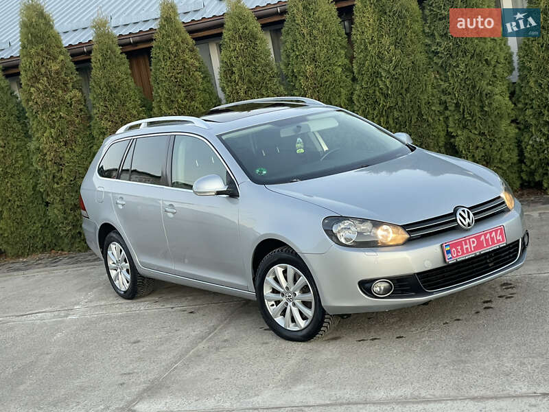 Універсал Volkswagen Golf 2011 в Сарнах