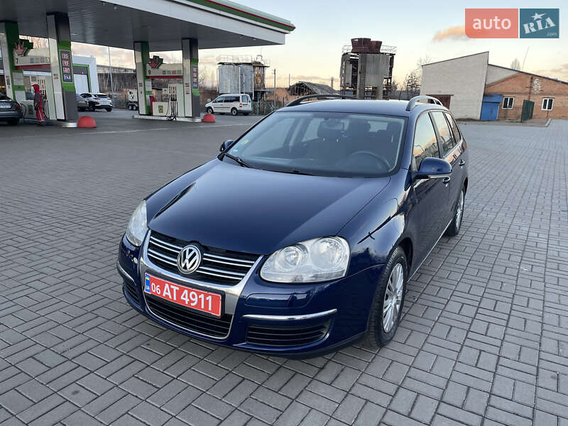 Універсал Volkswagen Golf 2007 в Житомирі