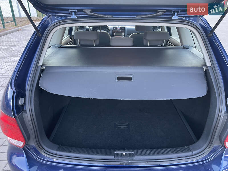 Універсал Volkswagen Golf 2007 в Житомирі