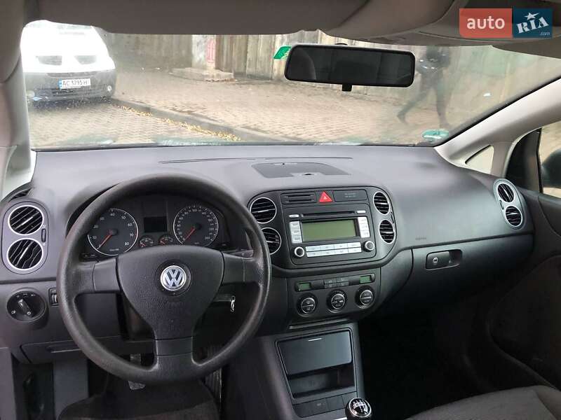 Хэтчбек Volkswagen Golf 2006 в Луцке фото 28 Хэтчбек Volkswagen Golf 2006 в Луцке