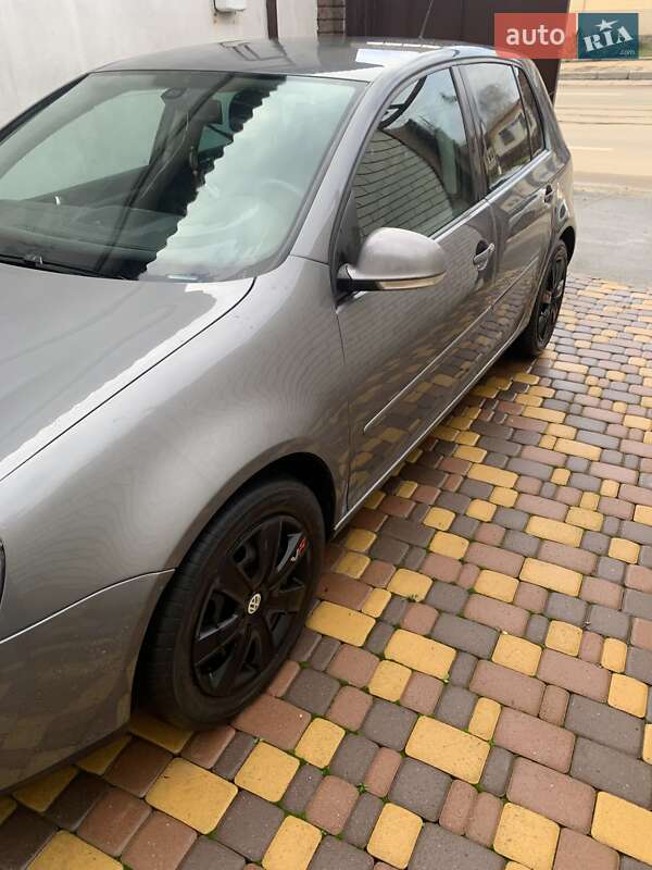 Хэтчбек Volkswagen Golf 2007 в Харькове