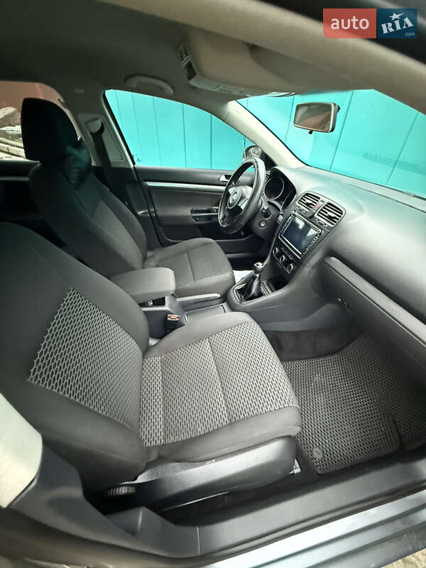 Универсал Volkswagen Golf 2011 в Белой Церкви