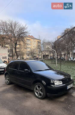 Хэтчбек Volkswagen Golf 2001 в Ивано-Франковске
