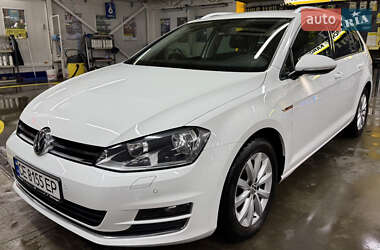 Універсал Volkswagen Golf 2015 в Чернівцях