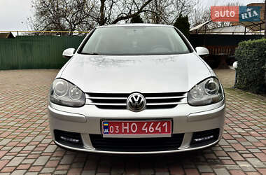 Хэтчбек Volkswagen Golf 2007 в Хороле