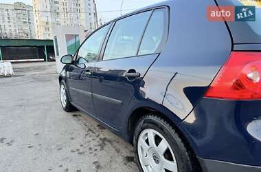 Хетчбек Volkswagen Golf 2004 в Харкові