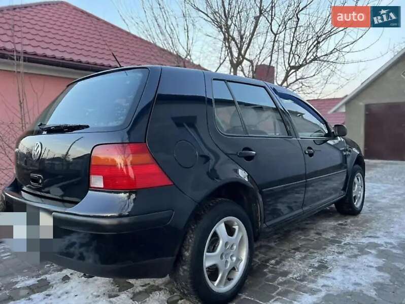 Volkswagen Golf 2000