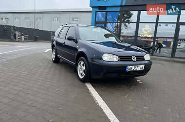 Універсал Volkswagen Golf 2001 в Житомирі