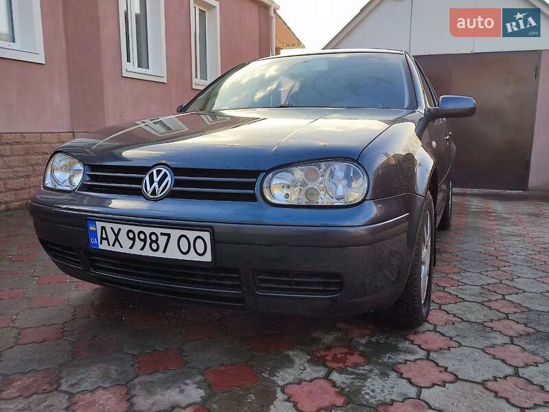 Volkswagen Golf 2002