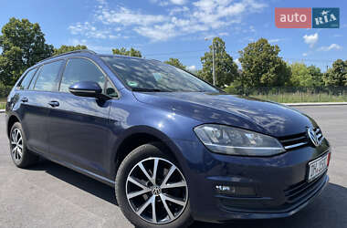 Універсал Volkswagen Golf 2014 в Чернігові