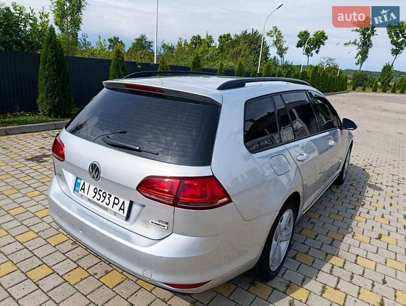 Универсал Volkswagen Golf 2014 в Иршаве