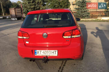 Хетчбек Volkswagen Golf 2010 в Тисмениці