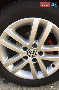 Хетчбек Volkswagen Golf 2010 в Тисмениці