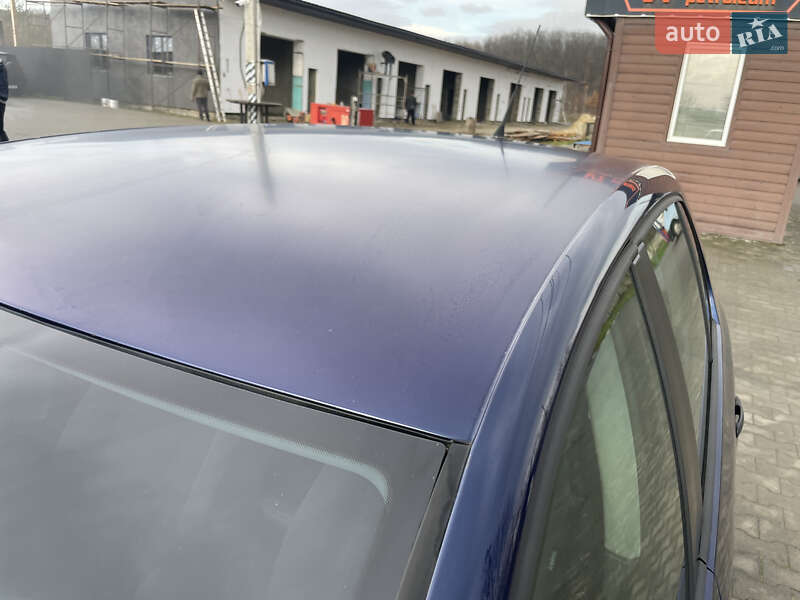 Хэтчбек Volkswagen Golf 2005 в Калуше