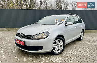 Универсал Volkswagen Golf 2011 в Черновцах