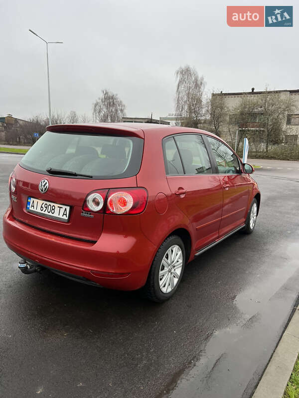 Хэтчбек Volkswagen Golf 2010 в Шостке