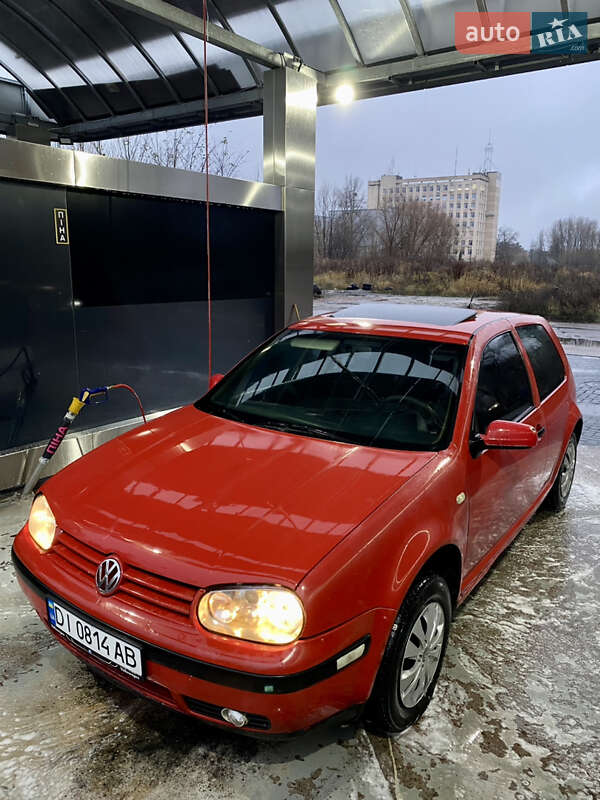 Хэтчбек Volkswagen Golf 1999 в Вышгороде