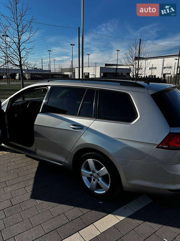 Универсал Volkswagen Golf 2014 в Мукачево