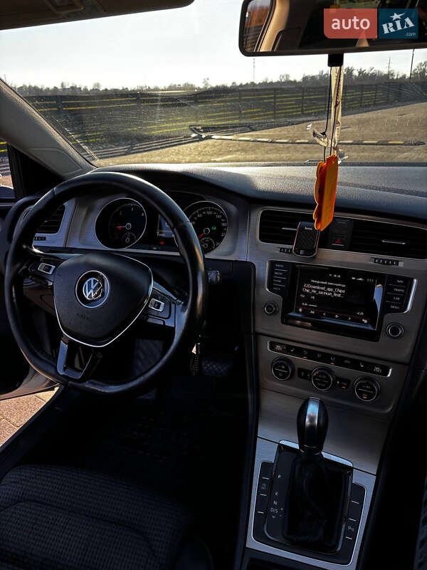Универсал Volkswagen Golf 2014 в Мукачево