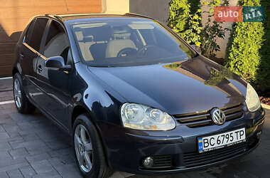 Хэтчбек Volkswagen Golf 2005 в Мукачево