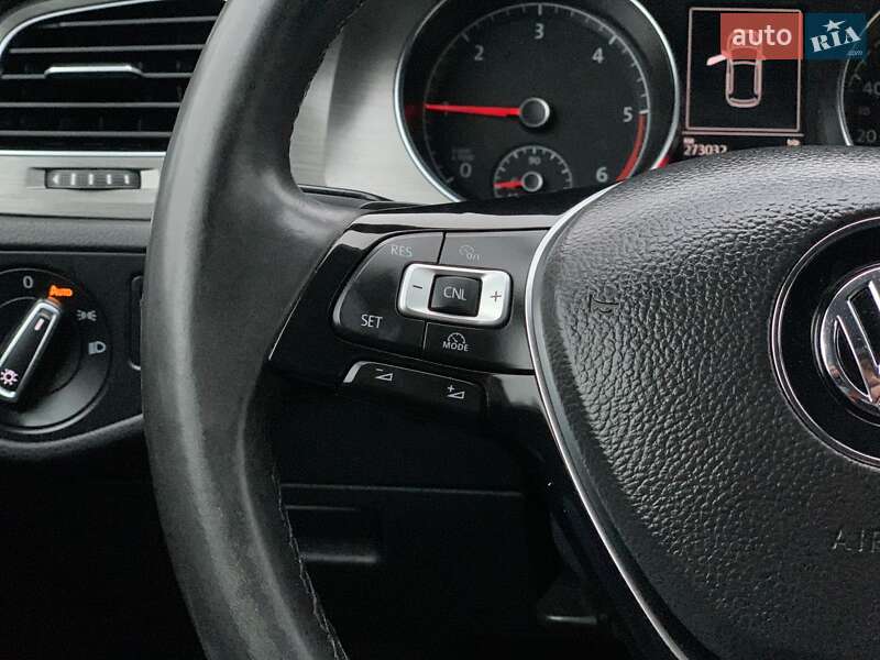 Хэтчбек Volkswagen Golf 2013 в Бердичеве